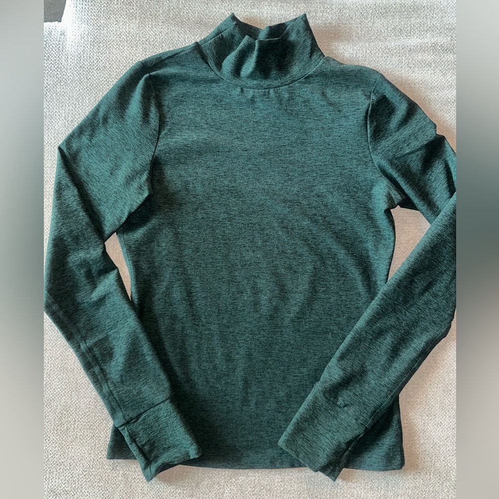 Beyond Yoga Forest Green Long Sleeve Top